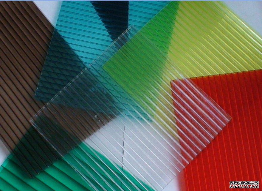 Giá bán tấm lợp thông minh lấy sáng polycarbonate các loại tại TPHCM